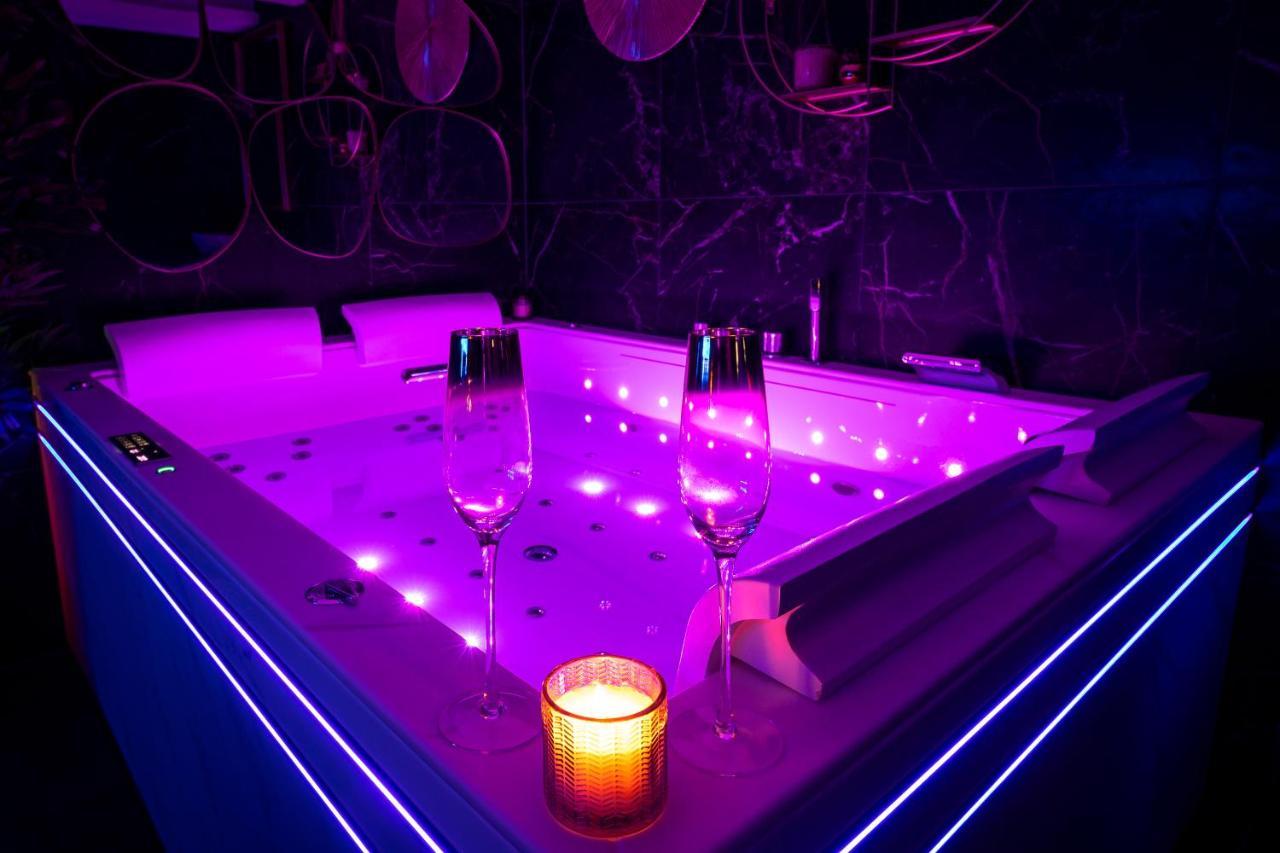 Love Room “La Nuit De Reve” Centre Historique Perpignan Exterior foto